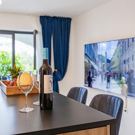 Romeo&Julia- Newly Refurbished Apartment Near Medulin Pomer Exterior photo